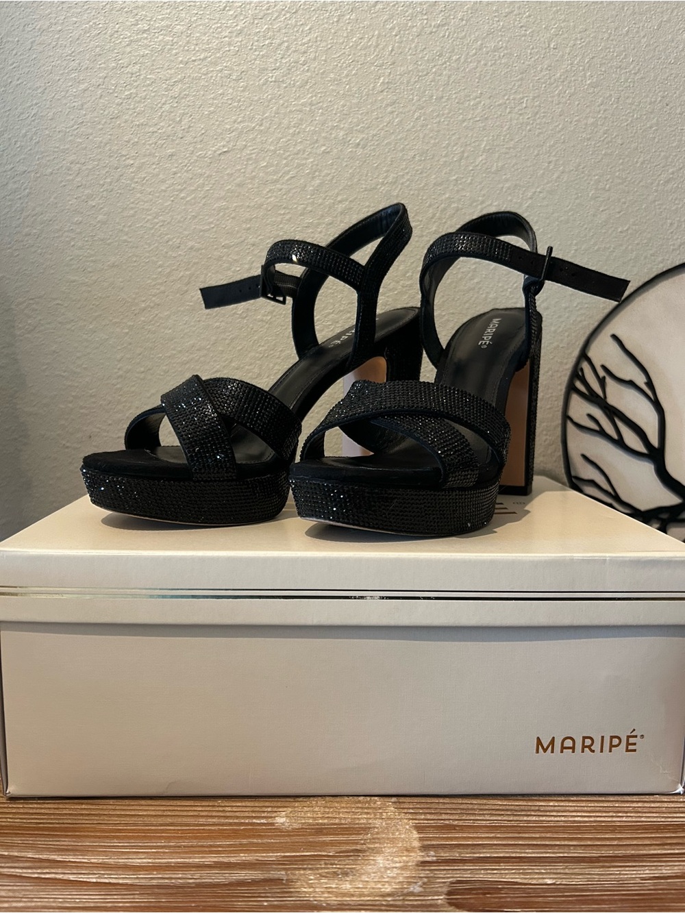 Maripé Black Sparkle Platform Block Heel Sandals